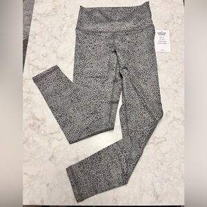 FLEO 25” inseam SUPER HIGH leggings, leopard print heathered gray, medium, NWT